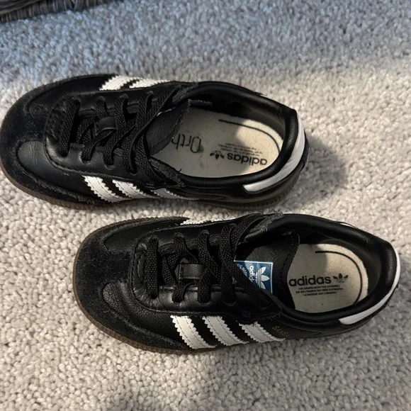 Adidas Toddler / Little Kids Black and White Samba Sneakers - Picture 4 of 6
